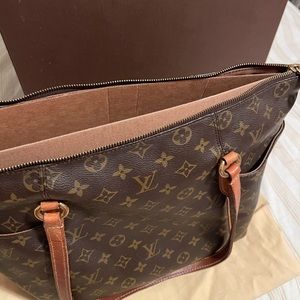 LV Totally Monogram MM